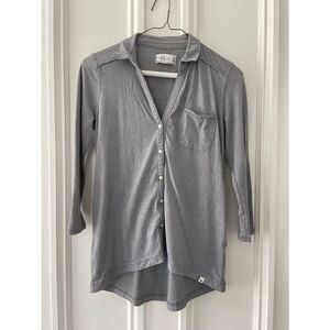 Abercrombie & Fitch womens light grey button down top XS